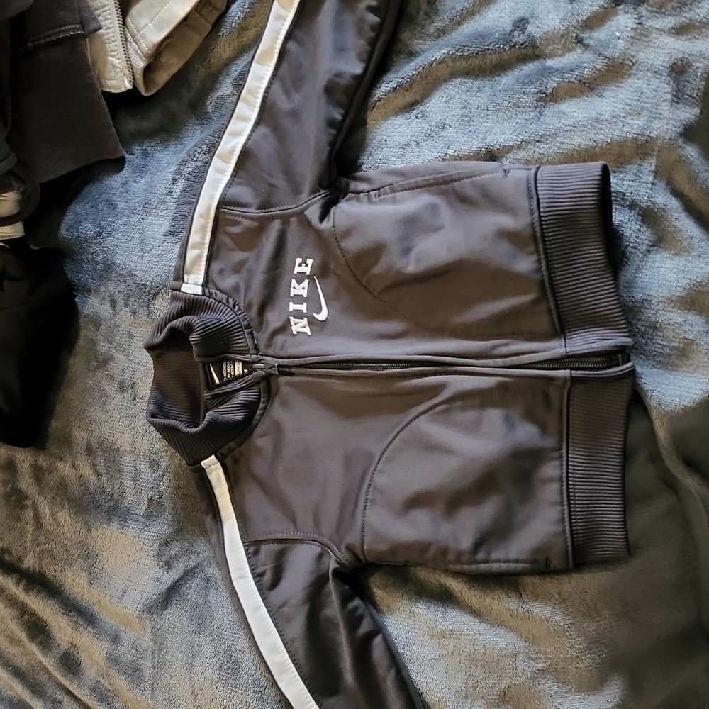 Boys Nike zip up jacket